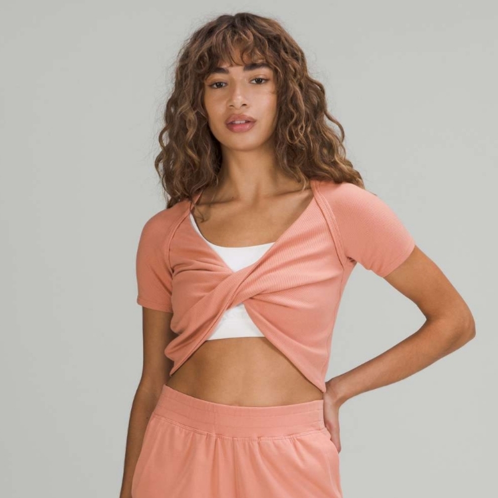 Lululemon LA Twist Front Crop Top